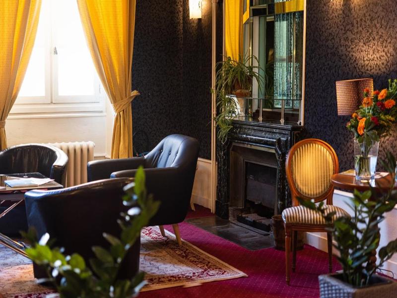 Hotel Des Bains image