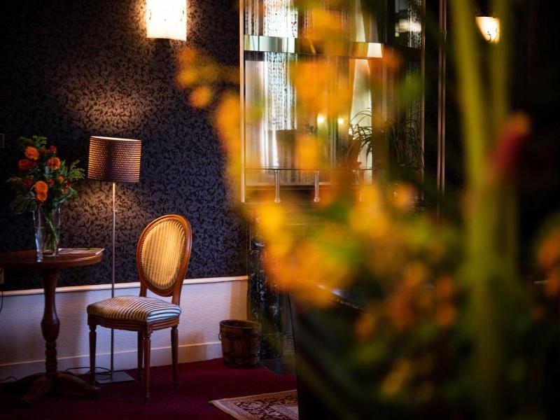 Hotel Des Bains image