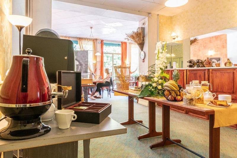 Hotel Des Bains image