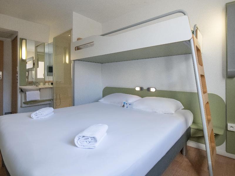 Ibis Budget Ajaccio image