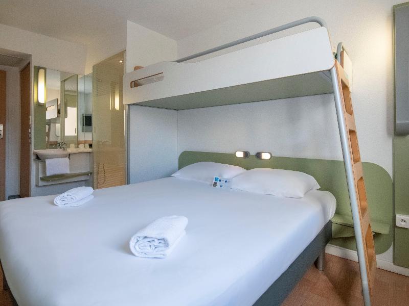Ibis Budget Ajaccio image