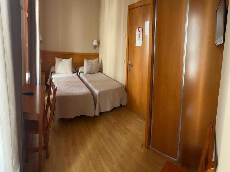 Hotel Castilla image