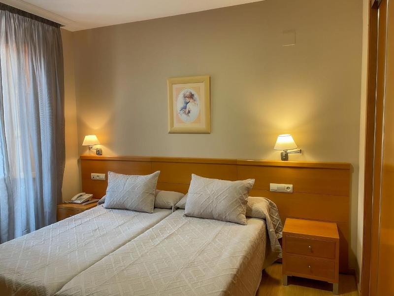 Hotel Castilla image