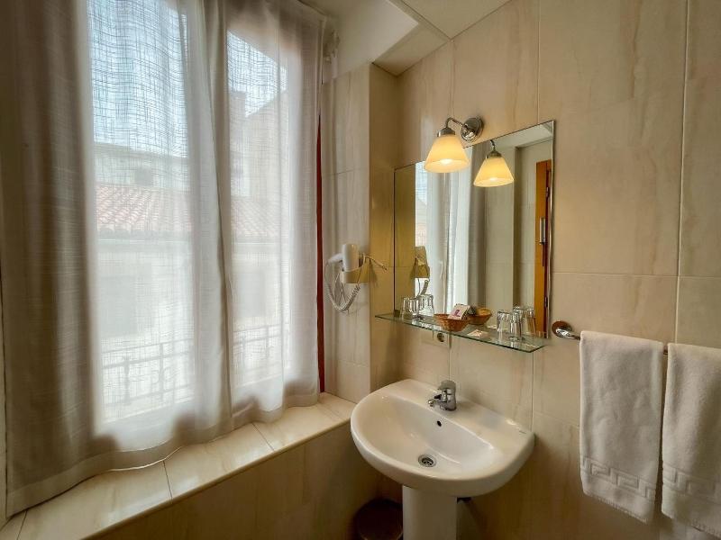 Hotel Castilla image