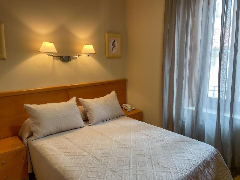 Hotel Castilla image