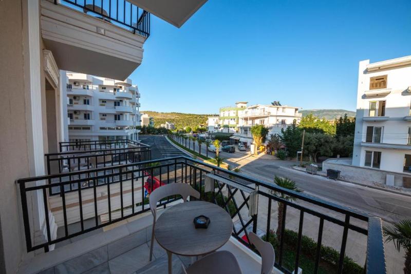 Class Hotel image