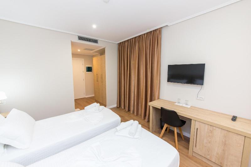 Class Hotel image