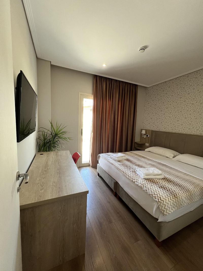 Class Hotel image
