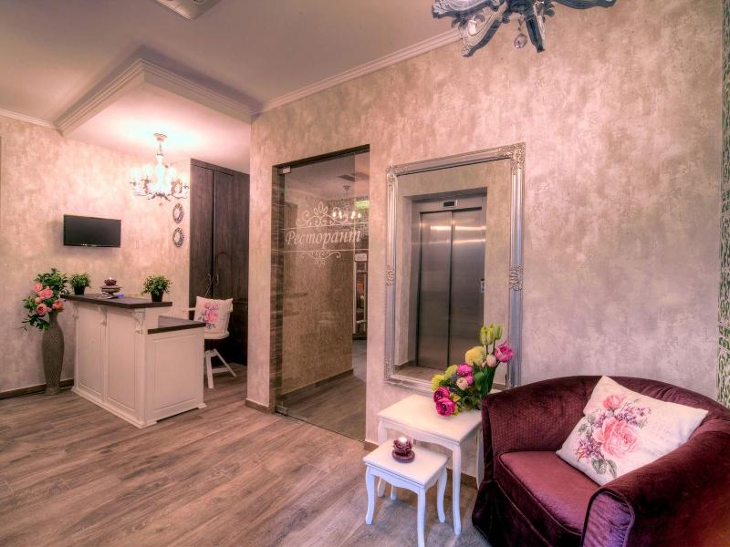 Family Hotel Agoncev image