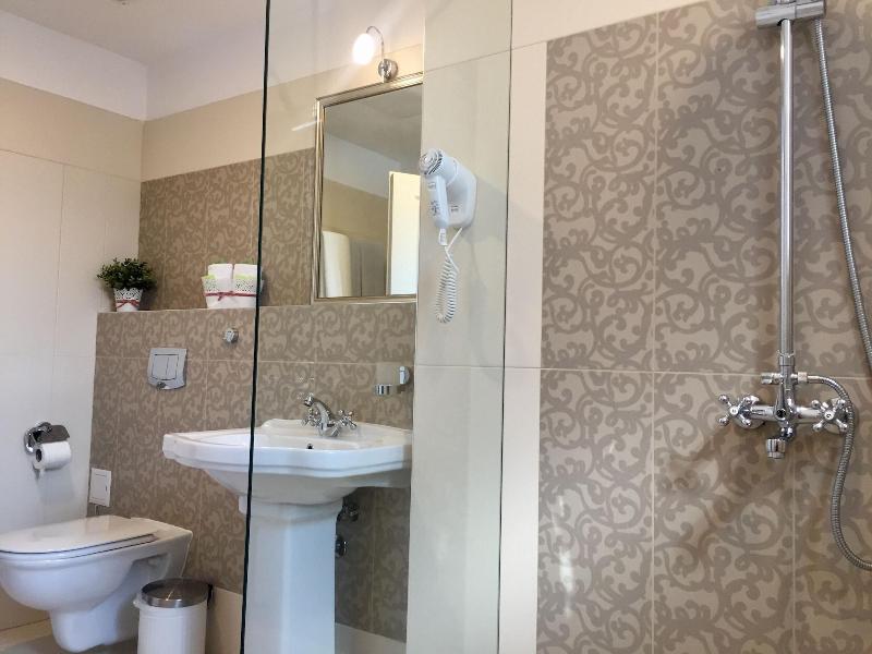 Family Hotel Agoncev image