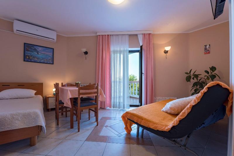 Hotel Aurora image