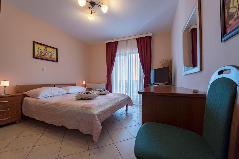 Hotel Aurora image
