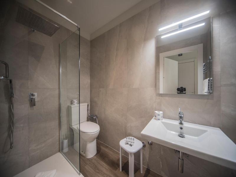 Hotel Zara Milano image