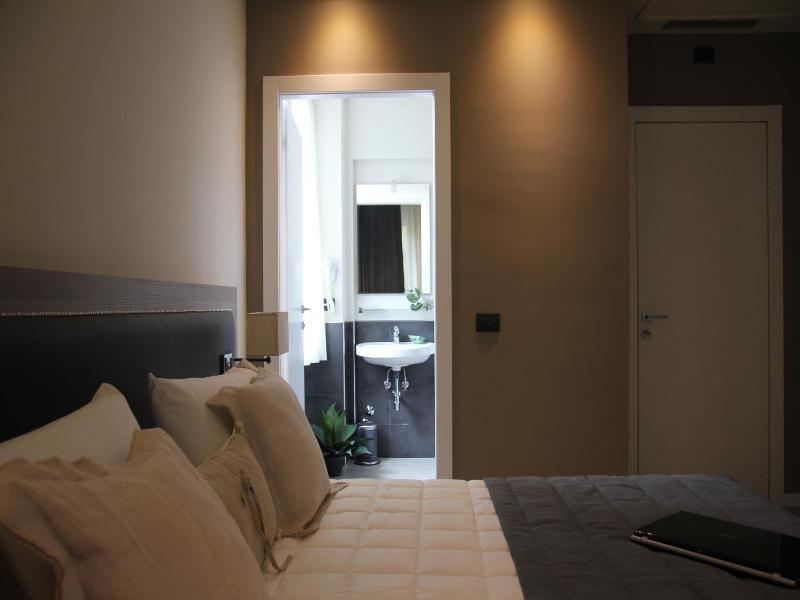 Hotel Zara Milano image