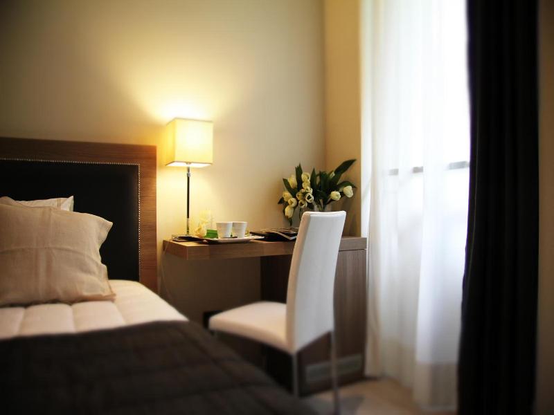 Hotel Zara Milano image