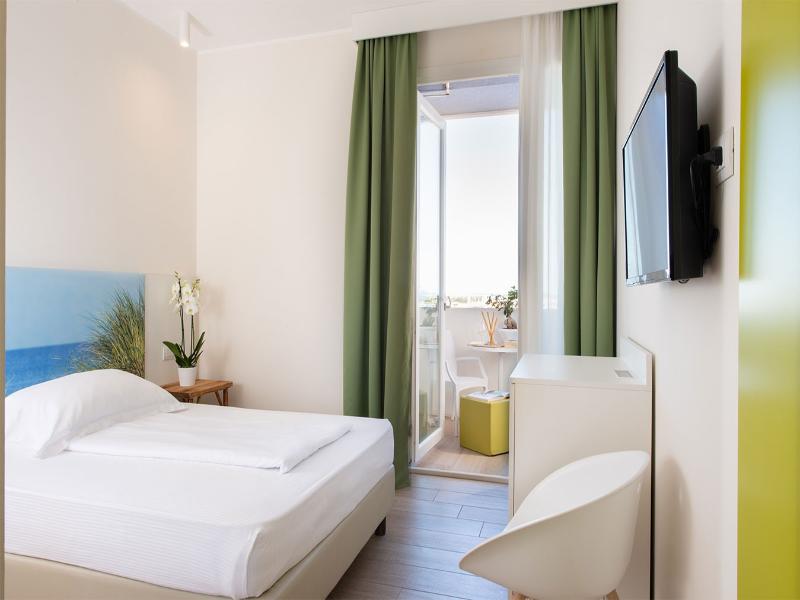 Smart Hotel Mediterraneo image