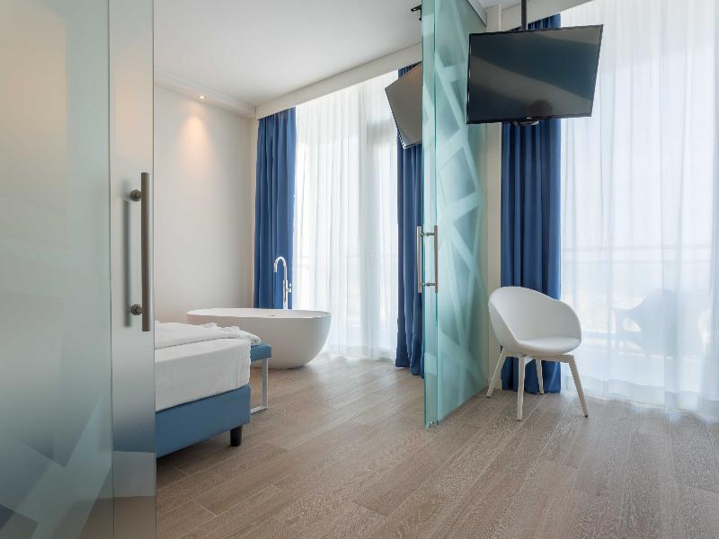 Smart Hotel Mediterraneo image