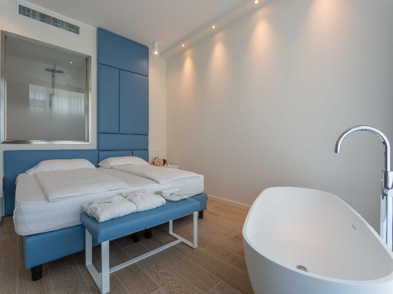 Smart Hotel Mediterraneo image