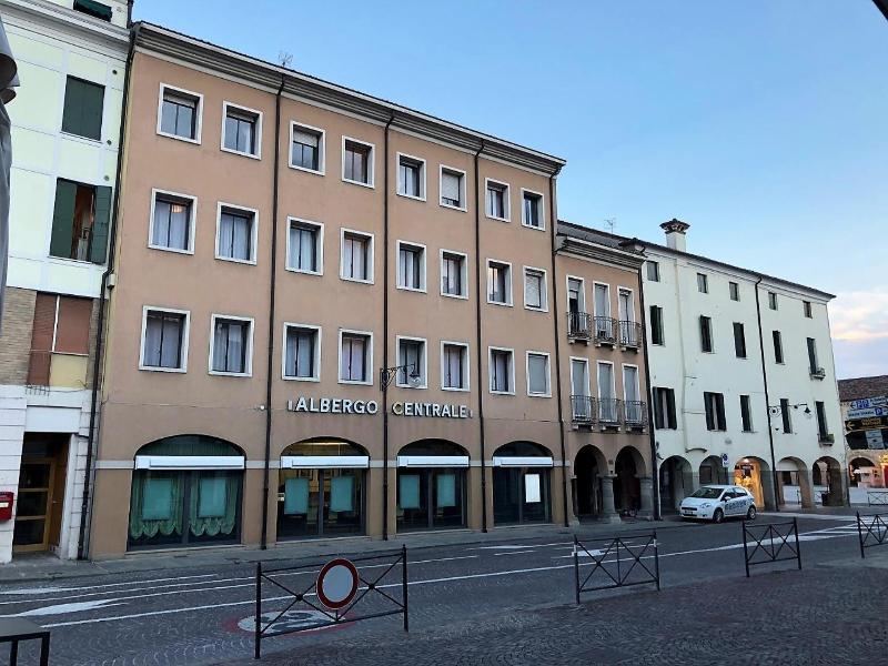 Hotel Centrale image