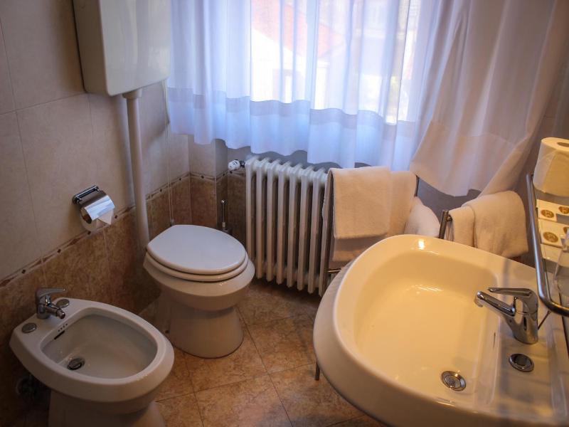 Hotel Centrale image