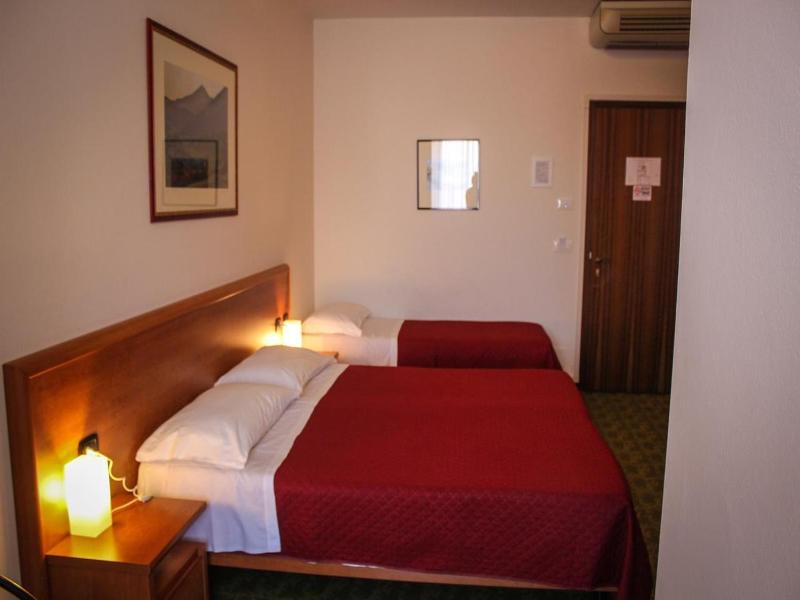 Hotel Centrale image
