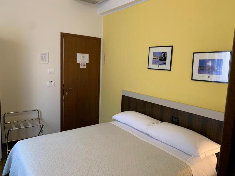 Hotel Centrale image