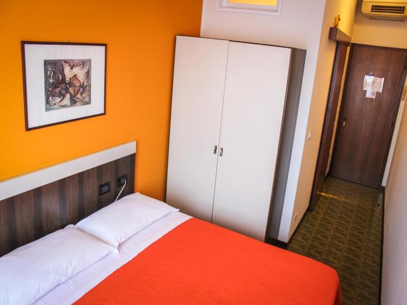 Hotel Centrale image