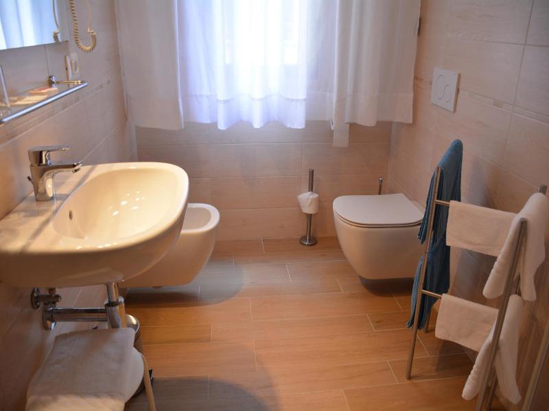 Hotel Centrale image