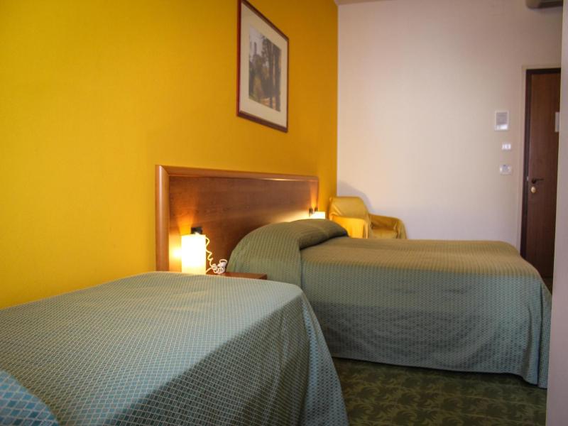 Hotel Centrale image