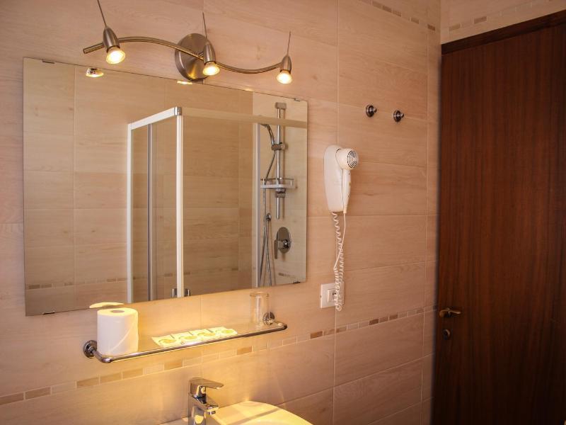Hotel Centrale image