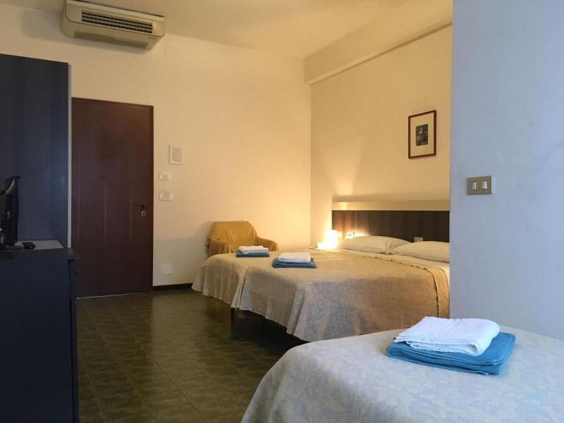 Hotel Centrale image