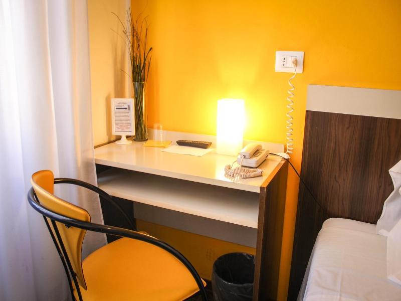 Hotel Centrale image