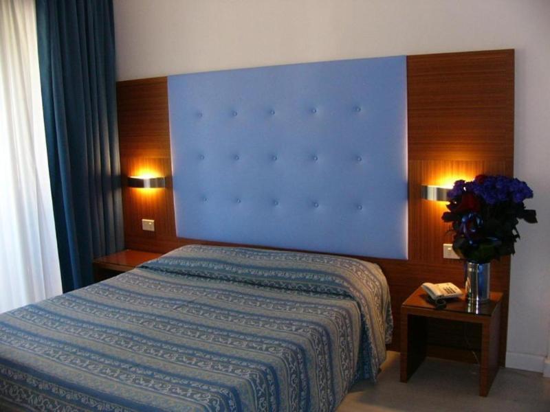 Hotel Serena image