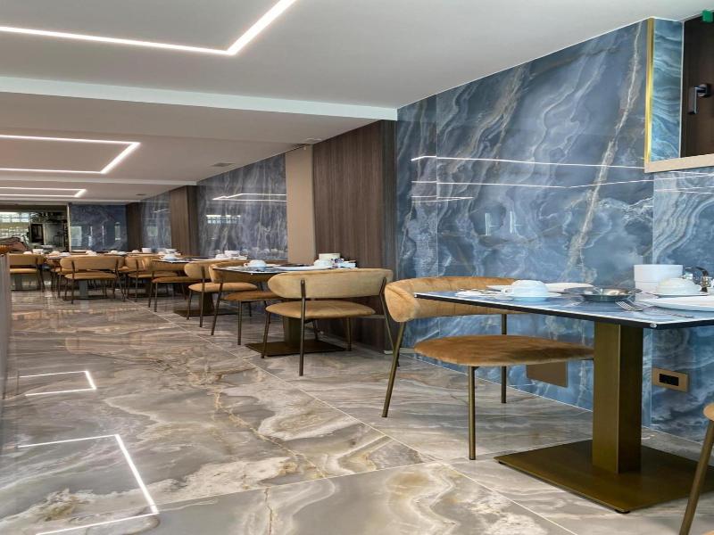 Hotel Serena image