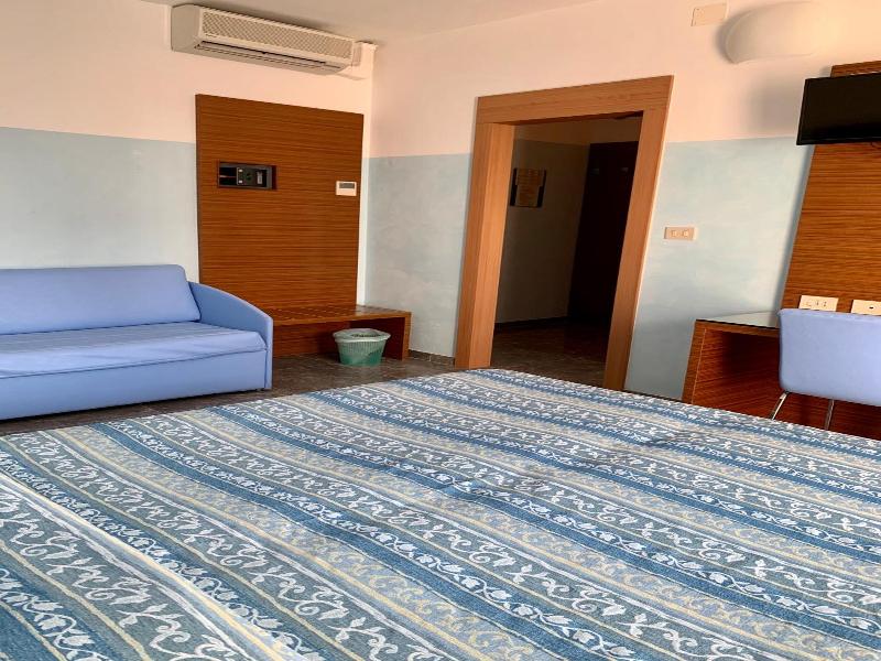 Hotel Serena image