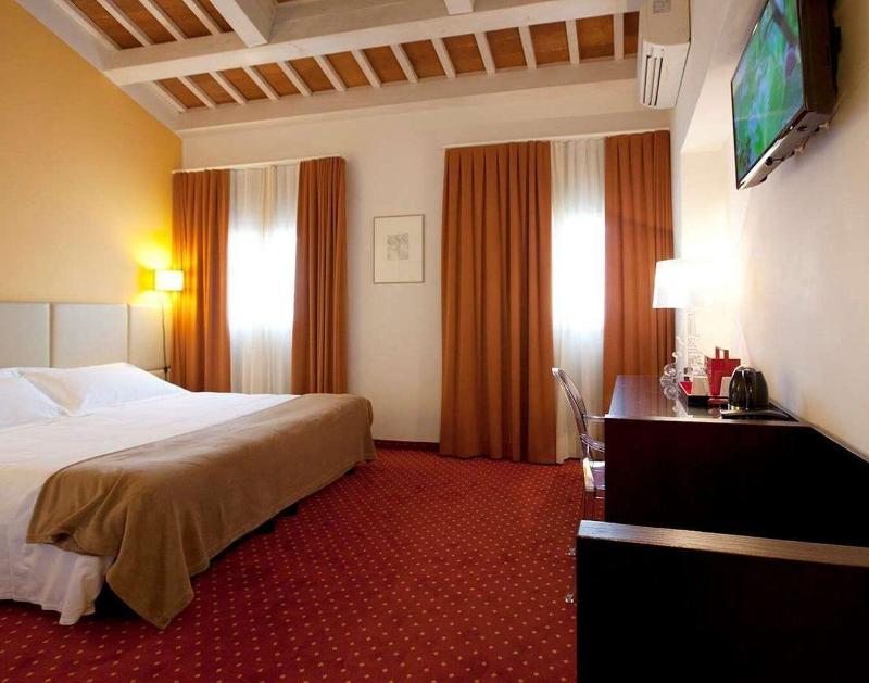 Relais Santa Corona image