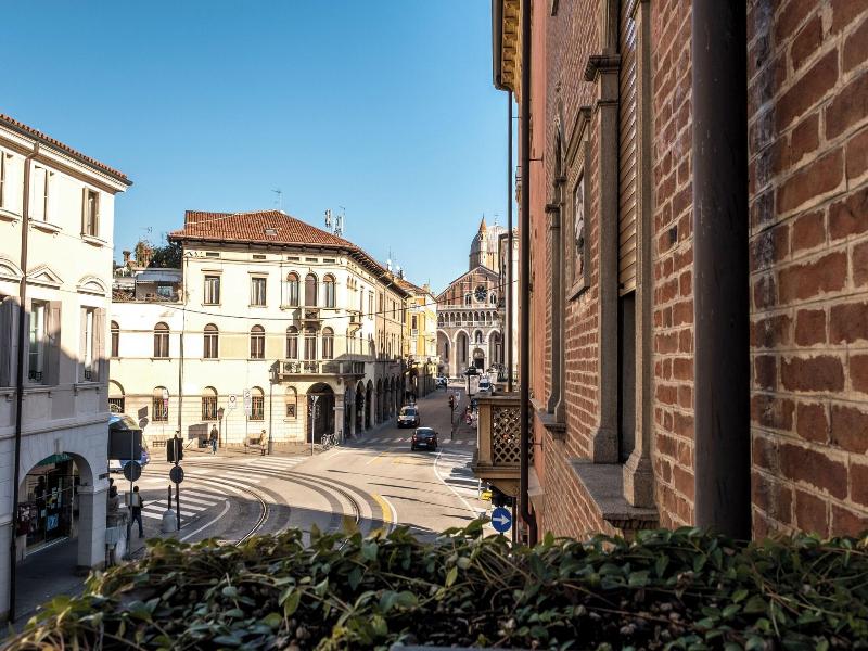 Hotel Mignon image