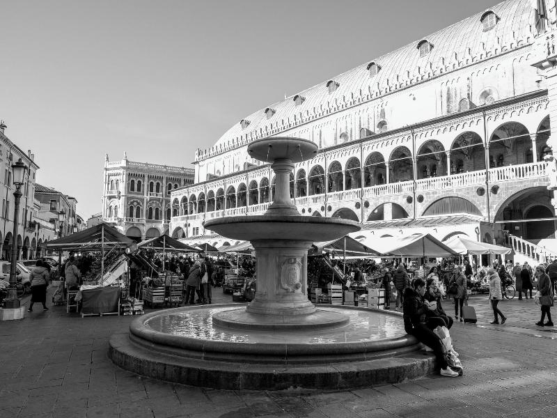 Hotel Mignon image