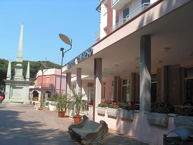 Hotel Calipso image