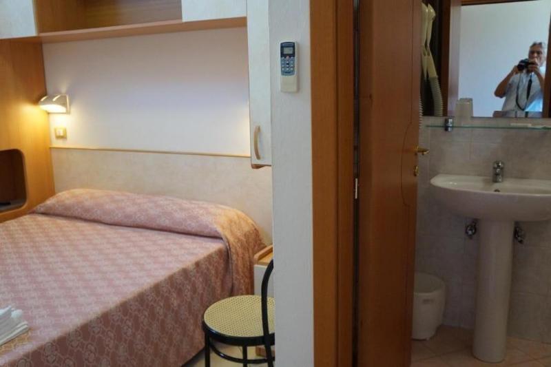 Hotel Calipso image