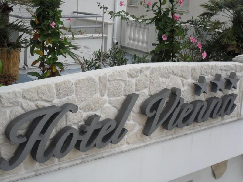 Hotel Vienna image