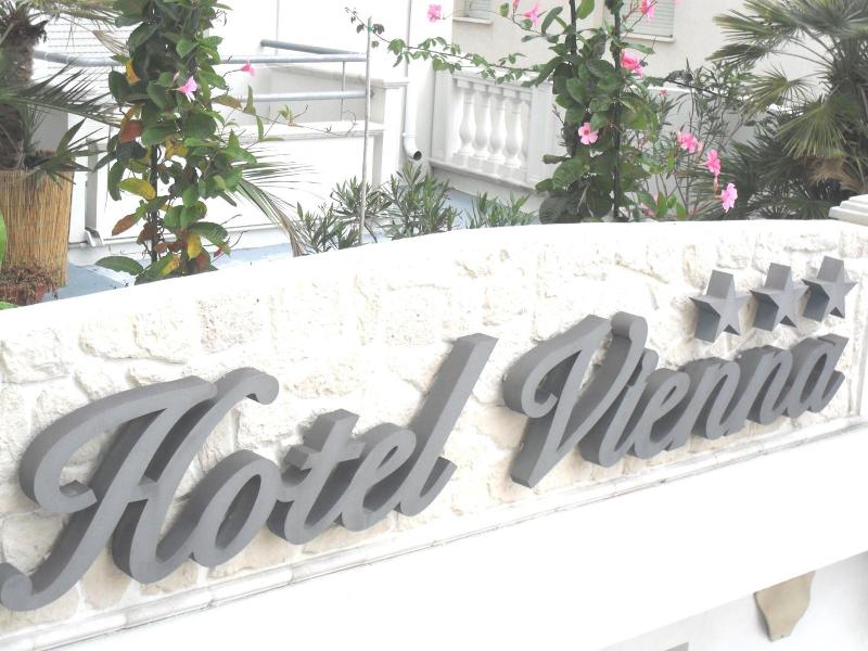 Hotel Vienna image
