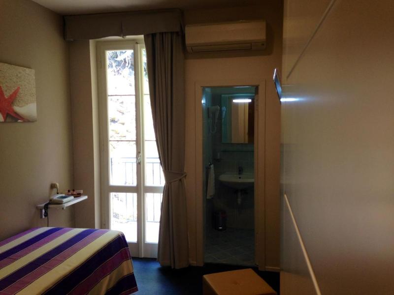 Hotel L'Approdo image
