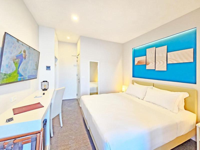Hotel L'Approdo image