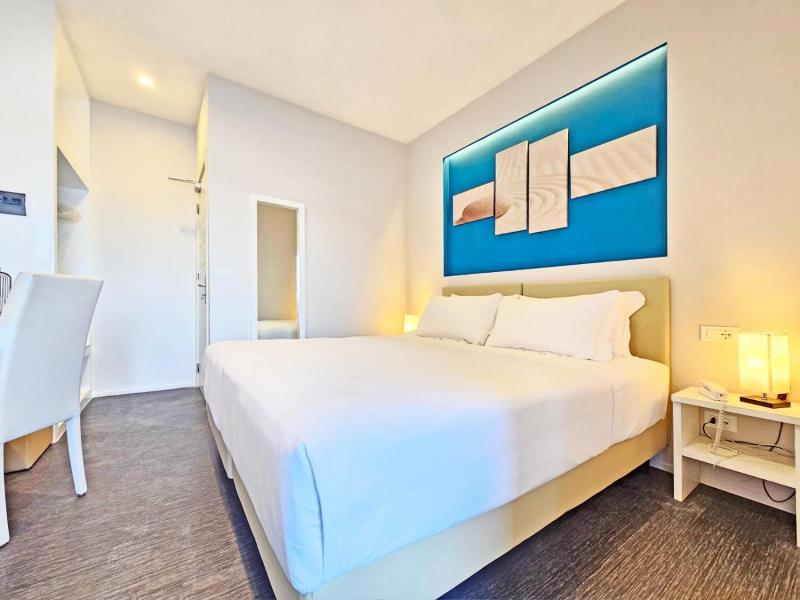 Hotel L'Approdo image