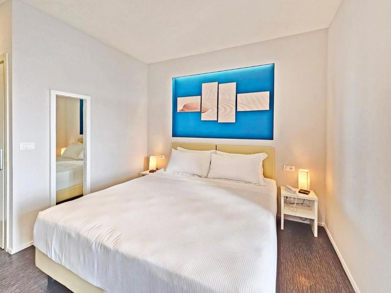Hotel L'Approdo image
