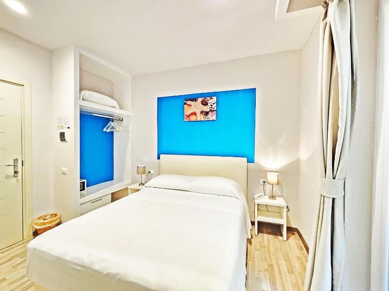 Hotel L'Approdo image