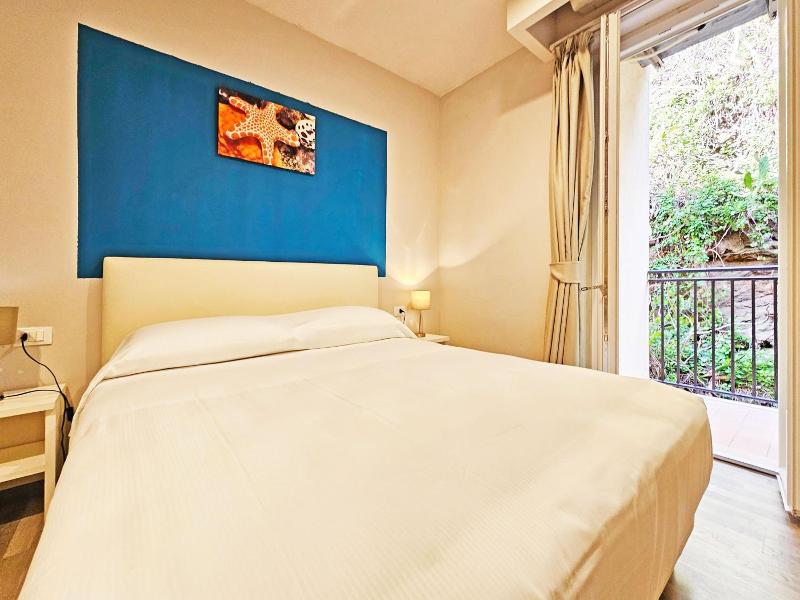 Hotel L'Approdo image