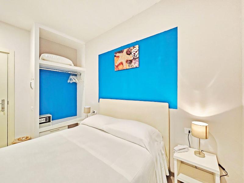Hotel L'Approdo image