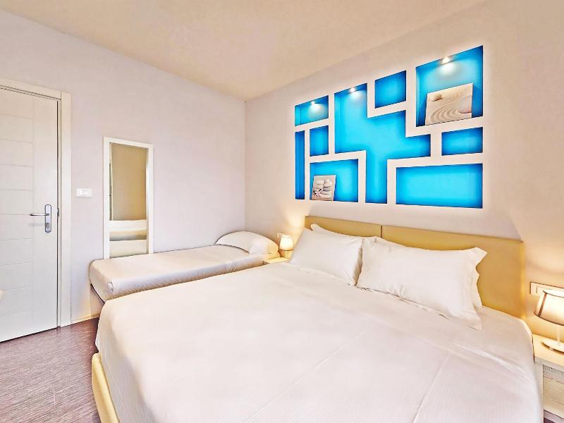 Hotel L'Approdo image